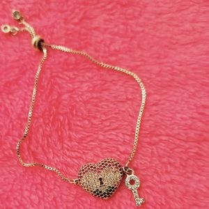Womens Heart & Key Bracelet